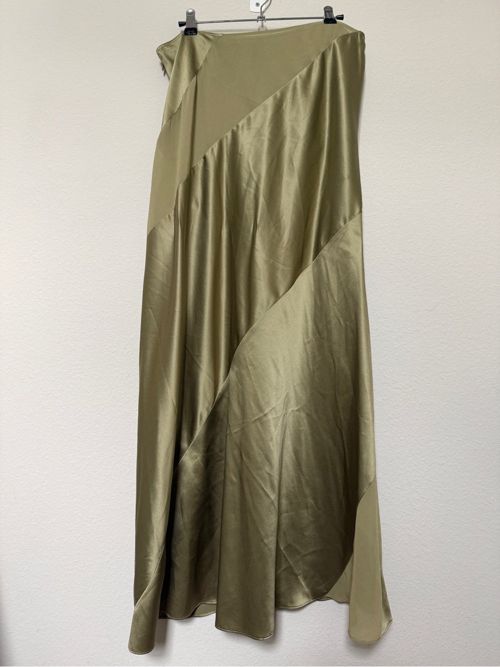 Victorias Secret x Altuzarra Collab Green moss 100% silk Satin Bias-Cut Skirt - Picture 2 of 5